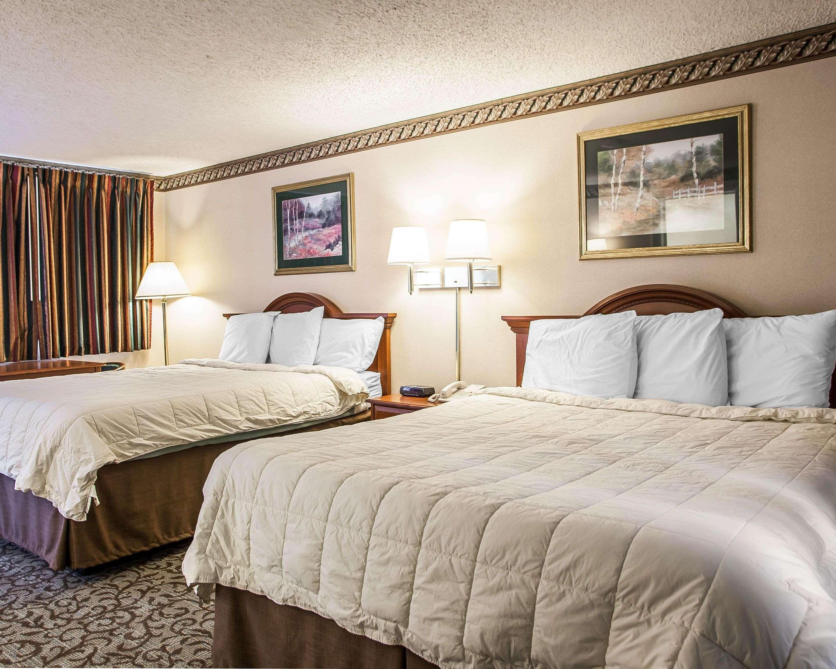Econo Lodge Newton Eksteriør billede