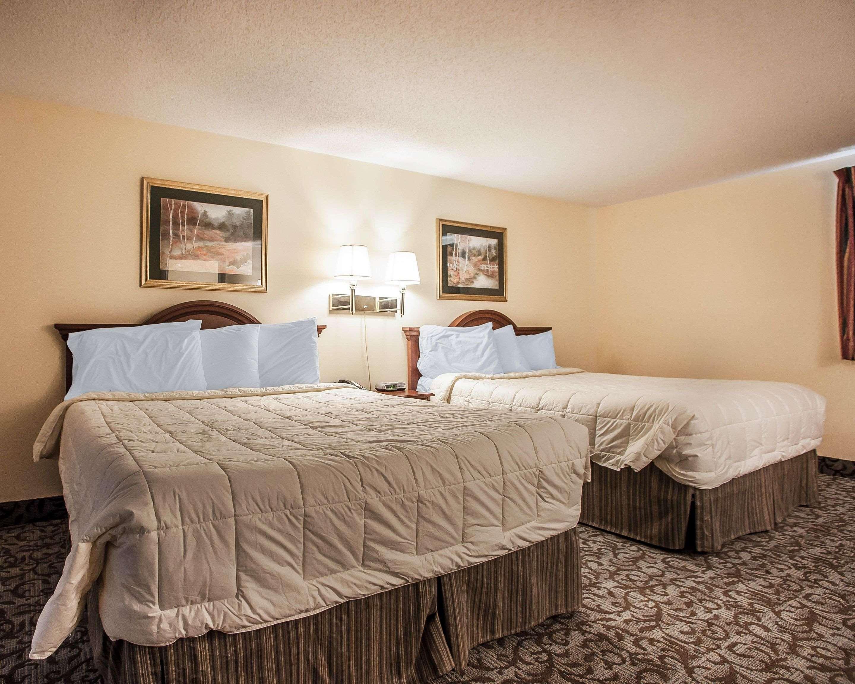 Econo Lodge Newton Eksteriør billede