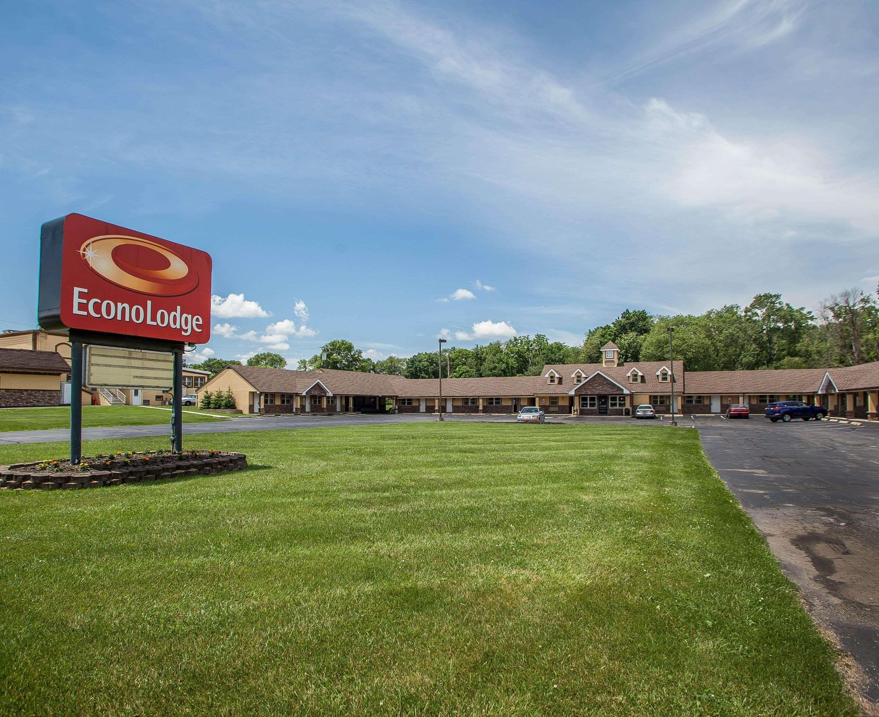 Econo Lodge Newton Eksteriør billede