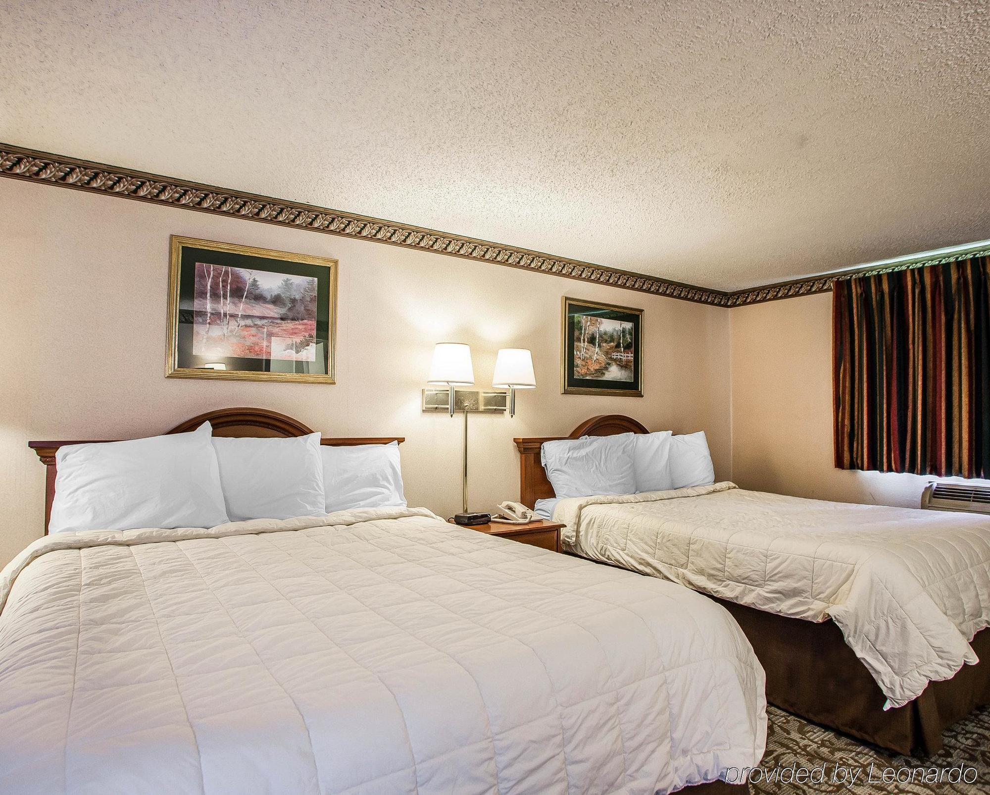 Econo Lodge Newton Eksteriør billede